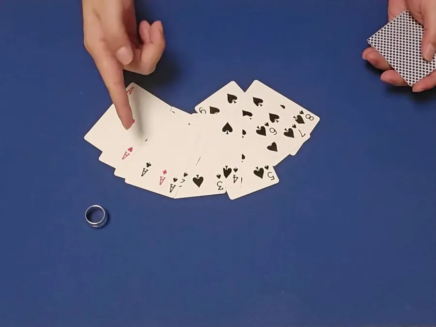 发底牌，不会牌技别玩了，你的大半生快没了