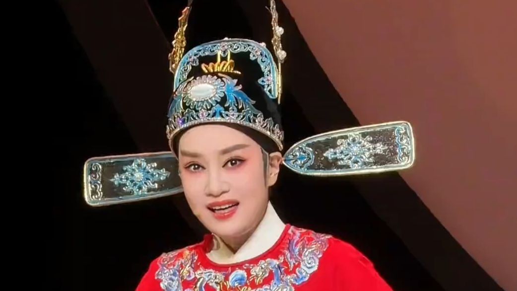 【廖琪瑛·裘锦媛】越剧《碧玉簪·送凤冠》