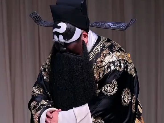 北京京剧院00后老日演员邢文文演出 《赤桑镇》 “听包拯一席话