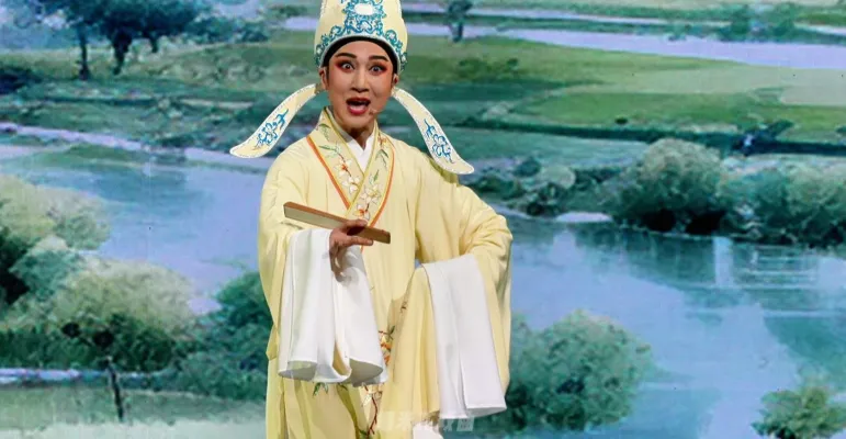 越剧《何文秀》第六场：哭牌-余杭小百花越剧艺术中心