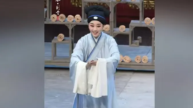 越剧《苏秦·刺股》“碧空风清孤月轮~”#越剧 #洪帅 #爆米花戏曲