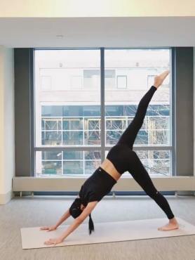 20分钟 美臀燃脂流瑜伽 口令跟练（下）