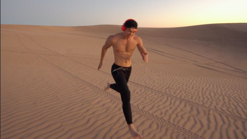 【为了测评耳机，我去了趟沙漠